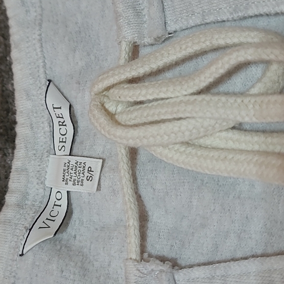 VICTORIA SECRET 2016 Oversized V-neck Drawstring Sweatshirt - Picture 4 of 15